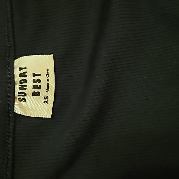 Azitzia Sunday Best Holly Cardigan Button Up Crop Top In Black - Picture 3 of 3